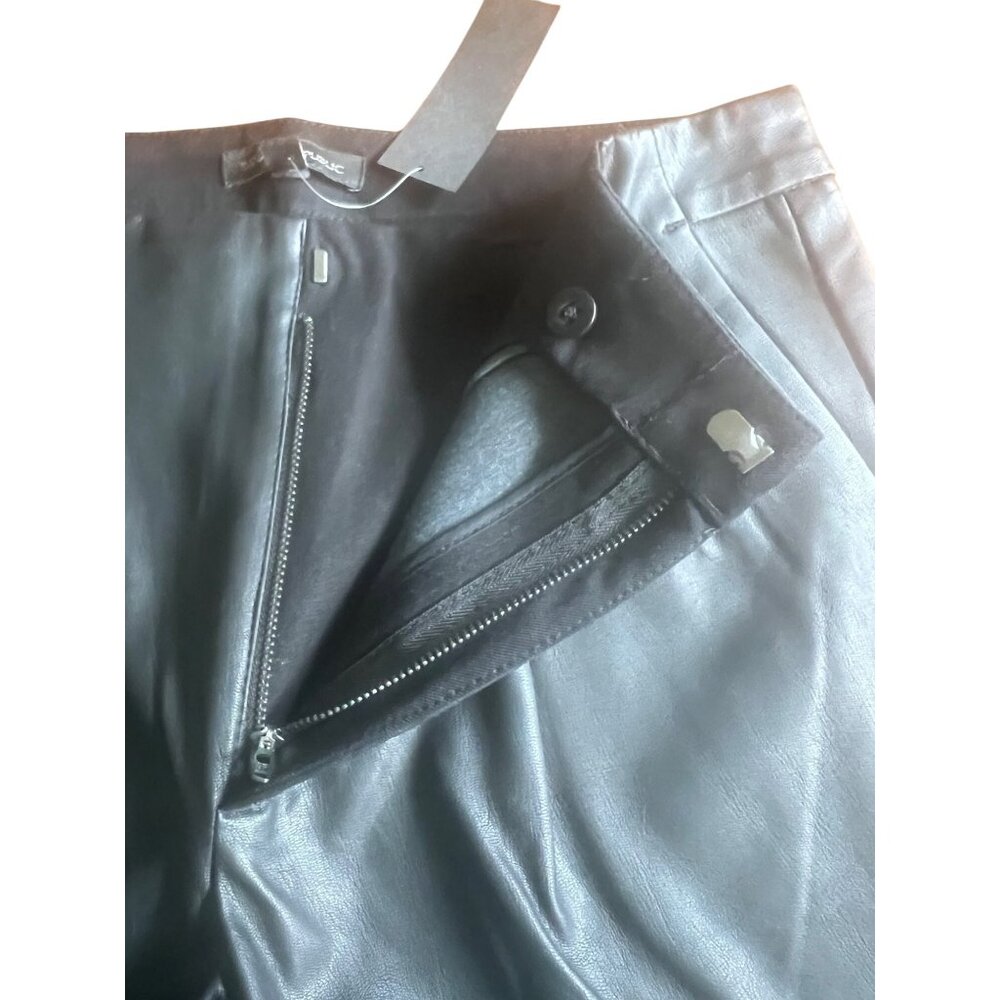 Banana Republic Womens Black Vegan Leather Tapered Leg Ankle Pants Pleated 8 - Picture 9 of 15